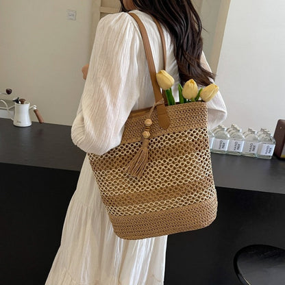 Geweven Shopper met Kwastdetail en Leren Schouderbanden