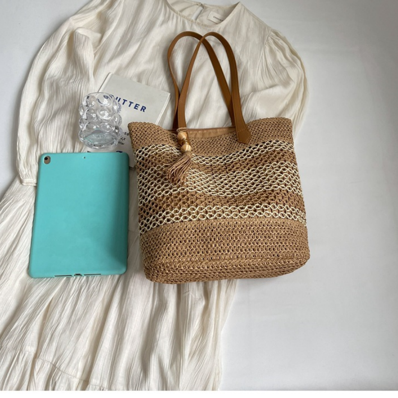Geweven Shopper met Kwastdetail en Leren Schouderbanden-10
