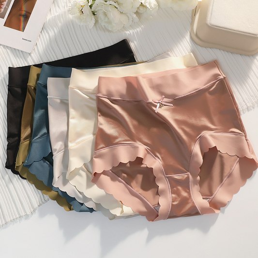 Comfortabele naadloze slip met golvende rand