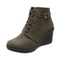 👢 Дамски боти с клиновидна тока