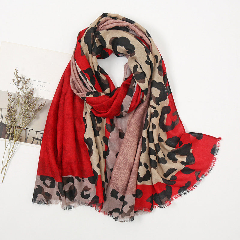 Elegante Sjaal met Luipaardprint en Franjes-12