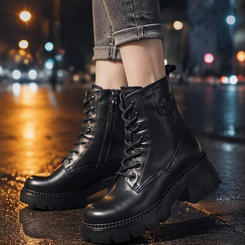 Stoere Platform Enkellaarzen met Vetersluiting en Chunky Zool-10